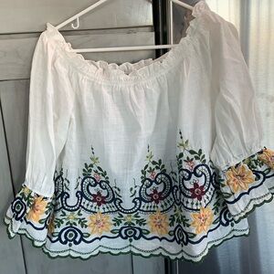 COPY - Cropped top with floral embroidery size l new